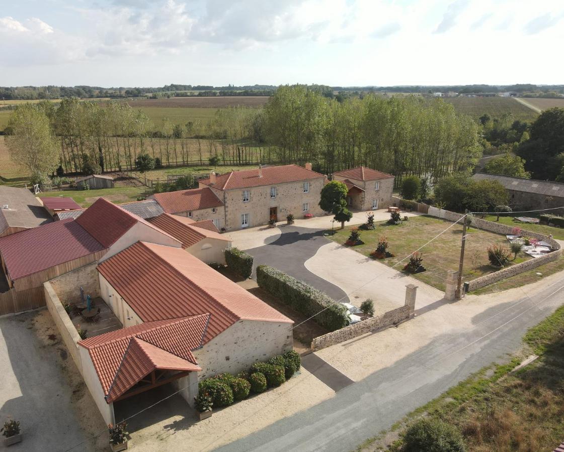 Le Logis Du Chateau Vieillevigne Exteriér fotografie